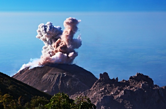 Rann erupce vulknu Santiaguito