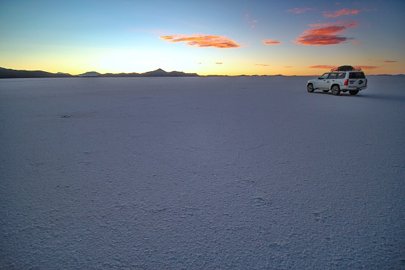 Salar de Uyuni, zpad slunce.