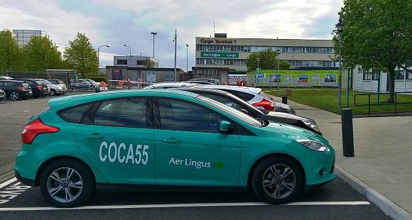Jedno z vozidel flotily spolenosti Aer Lingus.