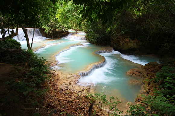 Vodopdy Tat Kuang Si, Laos.